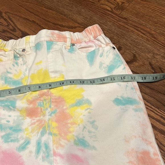 Love fire mini skirt; new never worn; size small - Picture 6 of 8